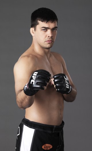 Lyoto Machida tem 15 vitórias em 15 lutas (sete no UFC) como atleta profissional de vale-tudo
