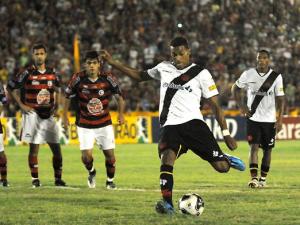 Campinense perde para o Vasco e vê rebaixamento mais próximo