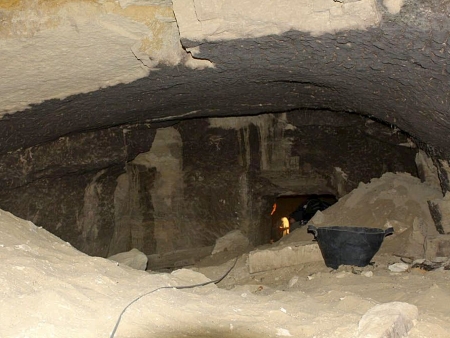 Arque&oacute;logos encontram no Egito t&uacute;mulos de 2.500 anos ...