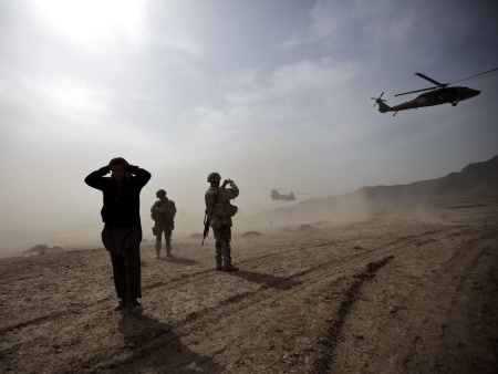 10.mar.2010/Ahmad Masood/Reuters