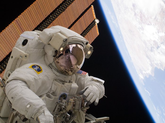 Astronauta caminhada espacial ISS Estação Espacial Internacional