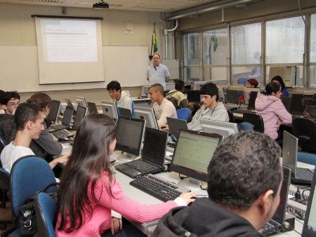 cursos tecnicos gratuitos em mogi das cruzes