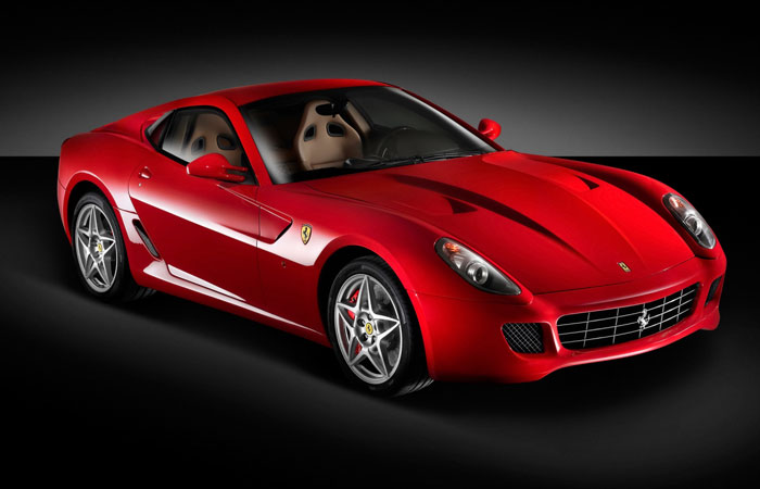 2º) Ferrari 599 GTB Fiorano 6.0 V12, de 620 cavalos – R$ 2,5 milhões