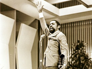 http://i2.r7.com/uma-noite-em-67-300-225.jpg