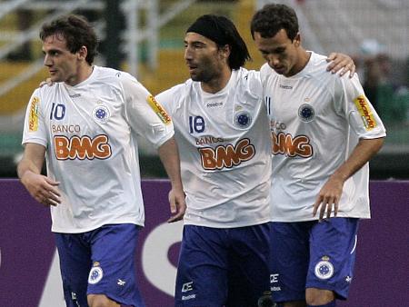 Montillo, Farias e Thiago Ribeiro (Cruzeiro)