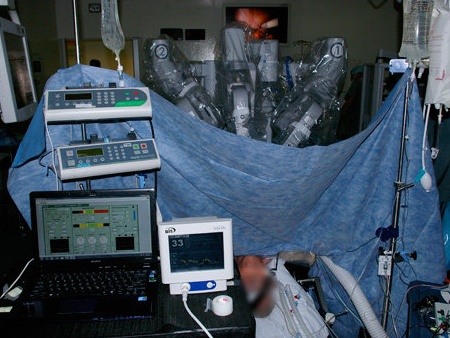 http://i2.r7.com/robo-cirurgia-hg.jpg