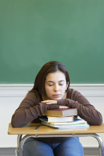 Metade dos estudantes termina o ensino m&eacute;dio na idade errada ...