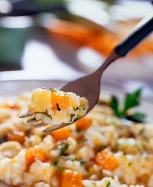 Fa&ccedil;a arroz &agrave; jardineira para um jantar saud&aacute;vel - Receitas e Dietas ...