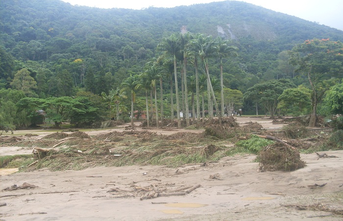 http://i2.r7.com/petropolis-gabiI700x450.jpg