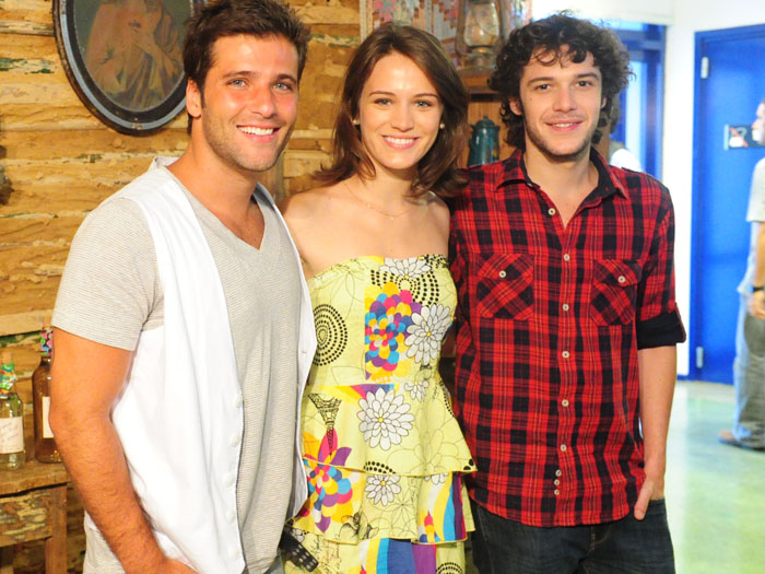 http://i2.r7.com/cordelmateria-hg-20110125.jpg