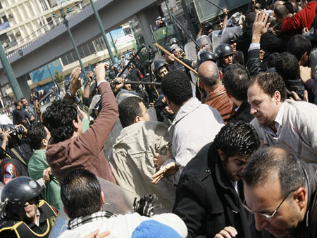 Mohammed Abed/28.1.2011/AFP
