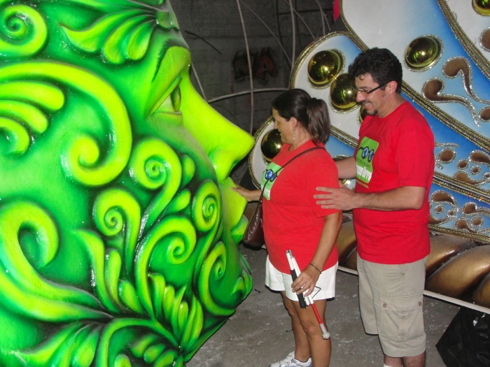 cegos visitam rosas de ouro