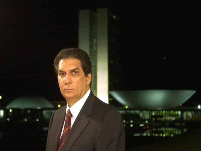 Jader Barbalho (PMDB-PA) ficou apenas sete meses na presidência do Senado. Acusado de envolvimento com irregularidades no Banco do Pará, deixou a presidênc...