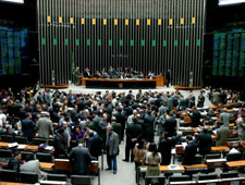 Congresso volta ao trabalho após semana esvaziada