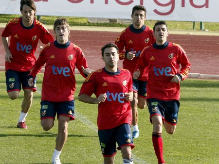 Espanha desbanca o Brasil no ranking da Fifa - Futebol - R7
