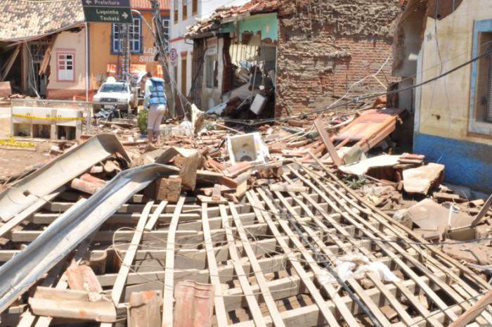 Veja a destrui&ccedil;&atilde;o em S&atilde;o Lu&iacute;s do Paraitinga - Foto 1 - S&atilde;o Paulo - R7