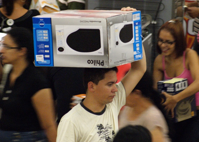 http://i2.r7.com/liquidacao-grandes-redes-consumidor-tl-20100108.jpg