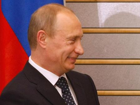 Putin diz que R&uacute;ssia poder&aacute; patrocinar Renault na F-1 ...