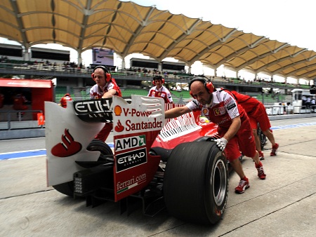 Ferrari admite preocupa&ccedil;&atilde;ocom confiabilidade do motor ...