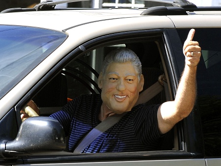 turista, casamento chelsea, máscara bill clinton