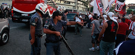 Jogo no Morumbi tem protesto de torcedores