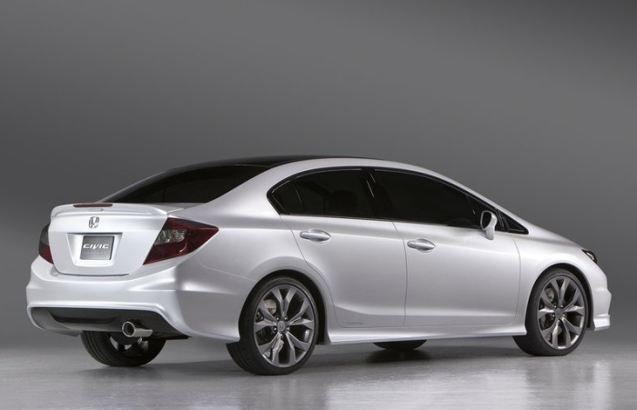 Civic tras