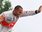 Hamilton descarta sair da McLaren tão cedo