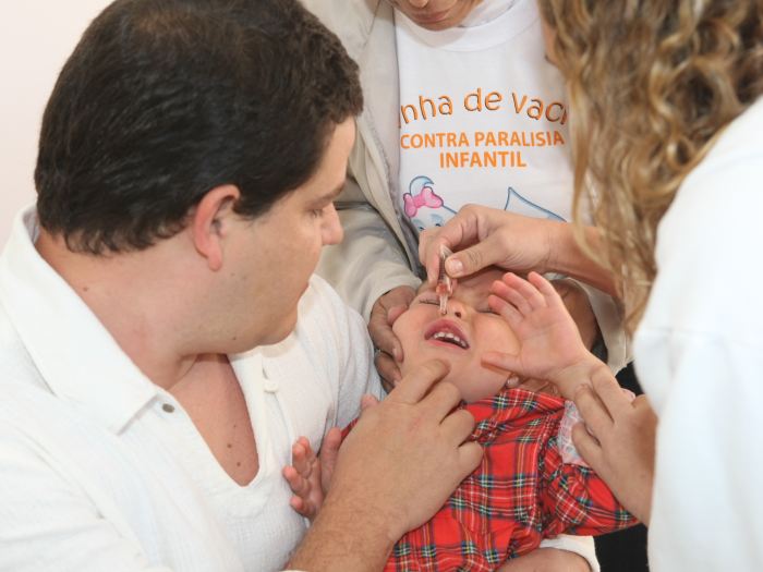 Vacina poliomielite