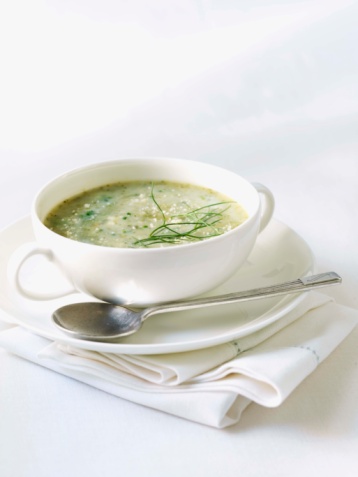 Sopa de Brócolis – Sexta-feira Ingredientes: Flores de 1 maço grande de brócolis (500g) 1 litro de leite desnatado 2 envelopes de caldo legumes 0% gordu...