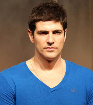 http://i2.r7.com/gianecchini-m-20110810.jpg