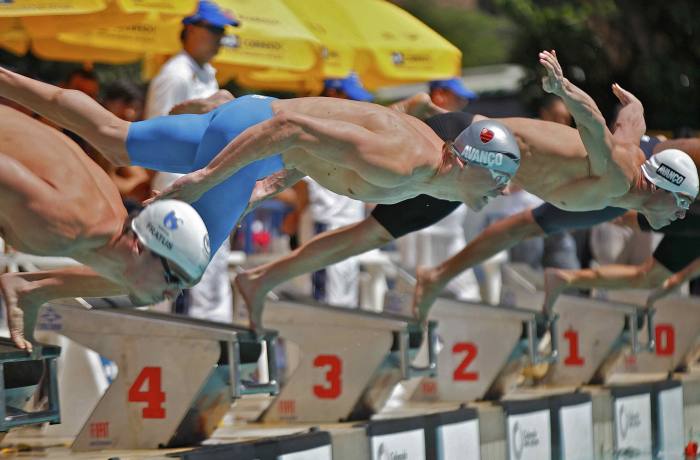 Recordista mundial dos 100 m livre, Cesar Cielo fez nesta sexta-feira o segundo tempo das semifinais da prova (Divulgação) Cesar Cielo, natação