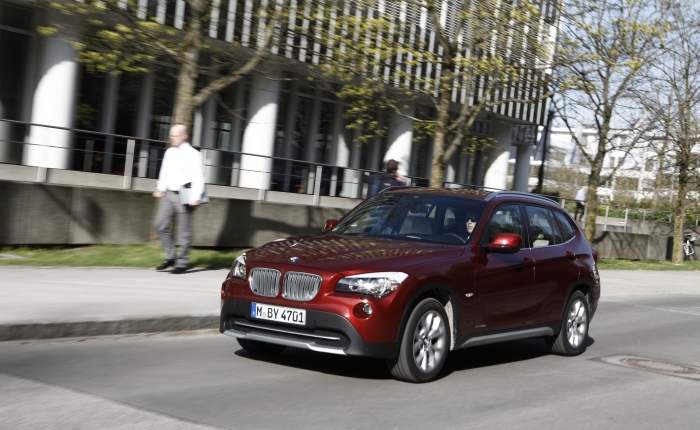 É um SUV? É uma perua? Não, o BMW X1 (a partir de R$ 115,9 mil) não é nada disso (Divulgação) BMW X1 G
