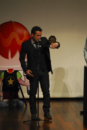 Por seu papel em Insensato Coração (Globo), o ator Rodrigo Andrade ganhou o PJB de Ator Revelação