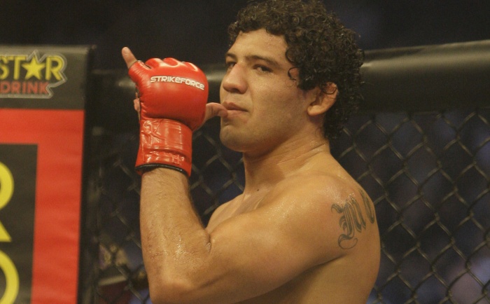 Chef&atilde;o do UFC anuncia novo &ldquo;roubo&rdquo; ao Strikeforce - Mais Esportes ...
