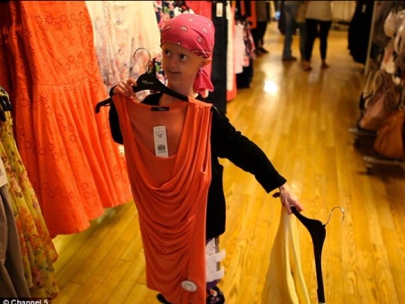 haley-shopping