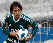 Desanimado, Valdivia diz que Palmeiras ‘não quer fazer gol’