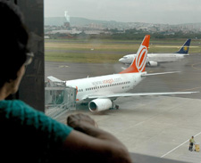 Aeroporto reabre para decolagens no RS. Cinzas de vulcão cancelam voos