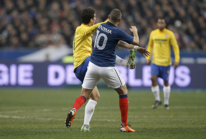 A primeira partida do ano aconteceu em 09 de fevereiro, no Stade de France, contra a poderosa França. O Brasil jogou mal e foi derrotado por 1 a 0, com gol...