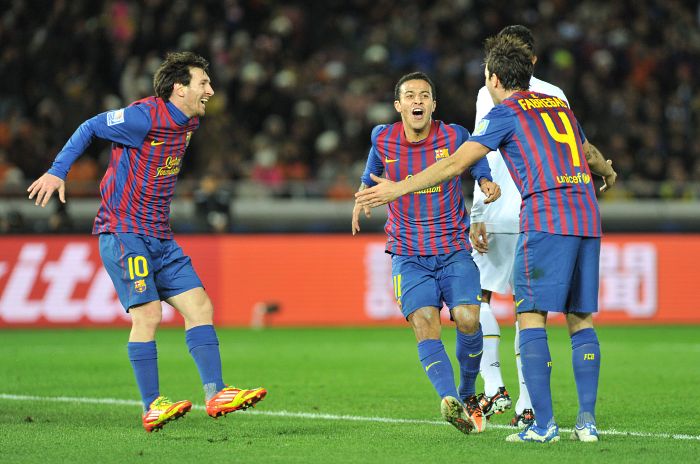 AFP-18122011-Kazuhiro Nogi-Mundial de Clubes-Santos-Barcelona-Neymar-Messi