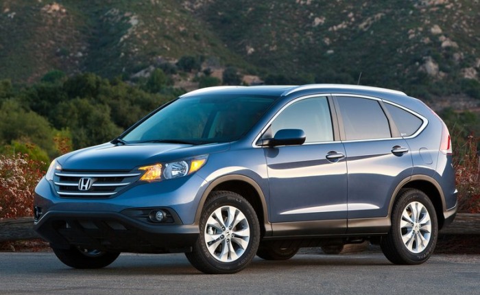 Modelo: novo Honda CR-V. Apresentação: abril. Participe: você vai comprar carro em 2012?