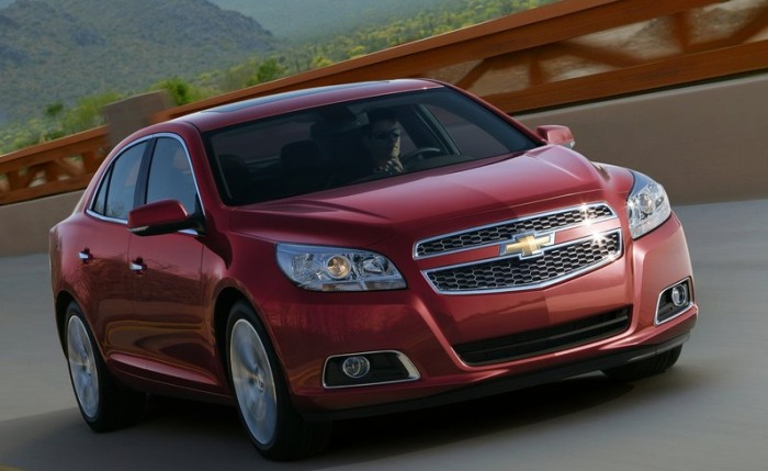 Modelo: novo Chevrolet Malibu. Apresentação: outubro. Participe: você vai comprar carro em 2012?