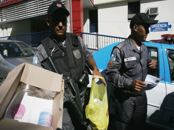 Policiais