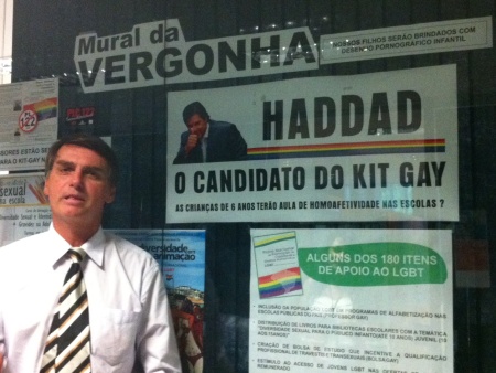 cartaz-bolsonaro-hg