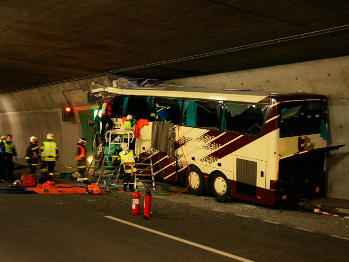 acidente de ônibus na Suíça