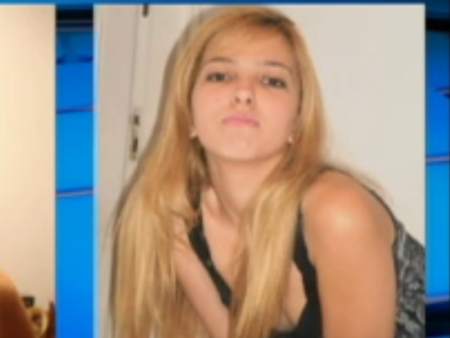 Sem oferecer resistência à prisão, Vanessa disse à polícia que é inocente (Reprodução/ Rede Record) Gangue das loiras