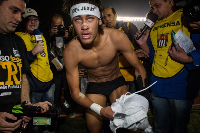 Neymar cueca 700