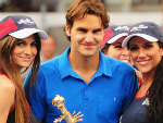 Gandulas gatas deixam mulher de Roger Federer mordida de ciúmes