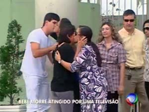 Bebê de oito meses morre após ser atingido por televisão