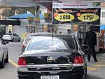 Posto protesta contra altos impostos e vende <br> gasolina pela metade do preço em São Paulo