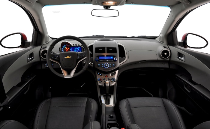 Chevrolet Sonic Effect é o carro do rolezinho - Notícias - R7 Carros